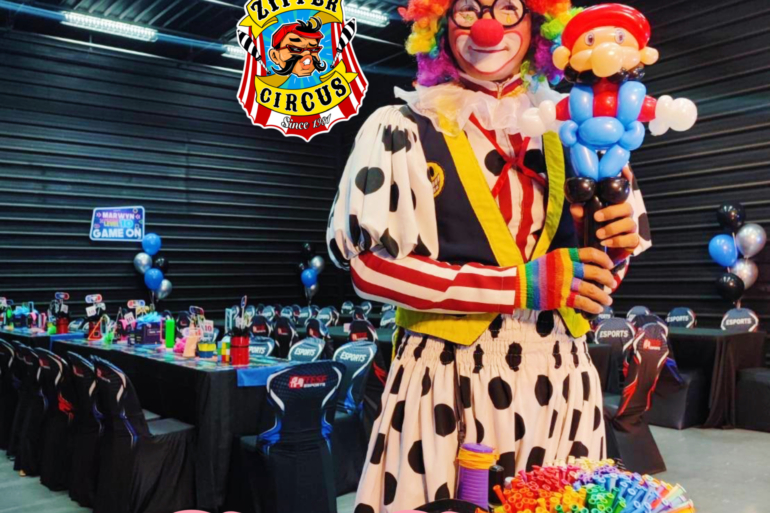 ตัวตลก โบโซ่ ( CLOWNS )